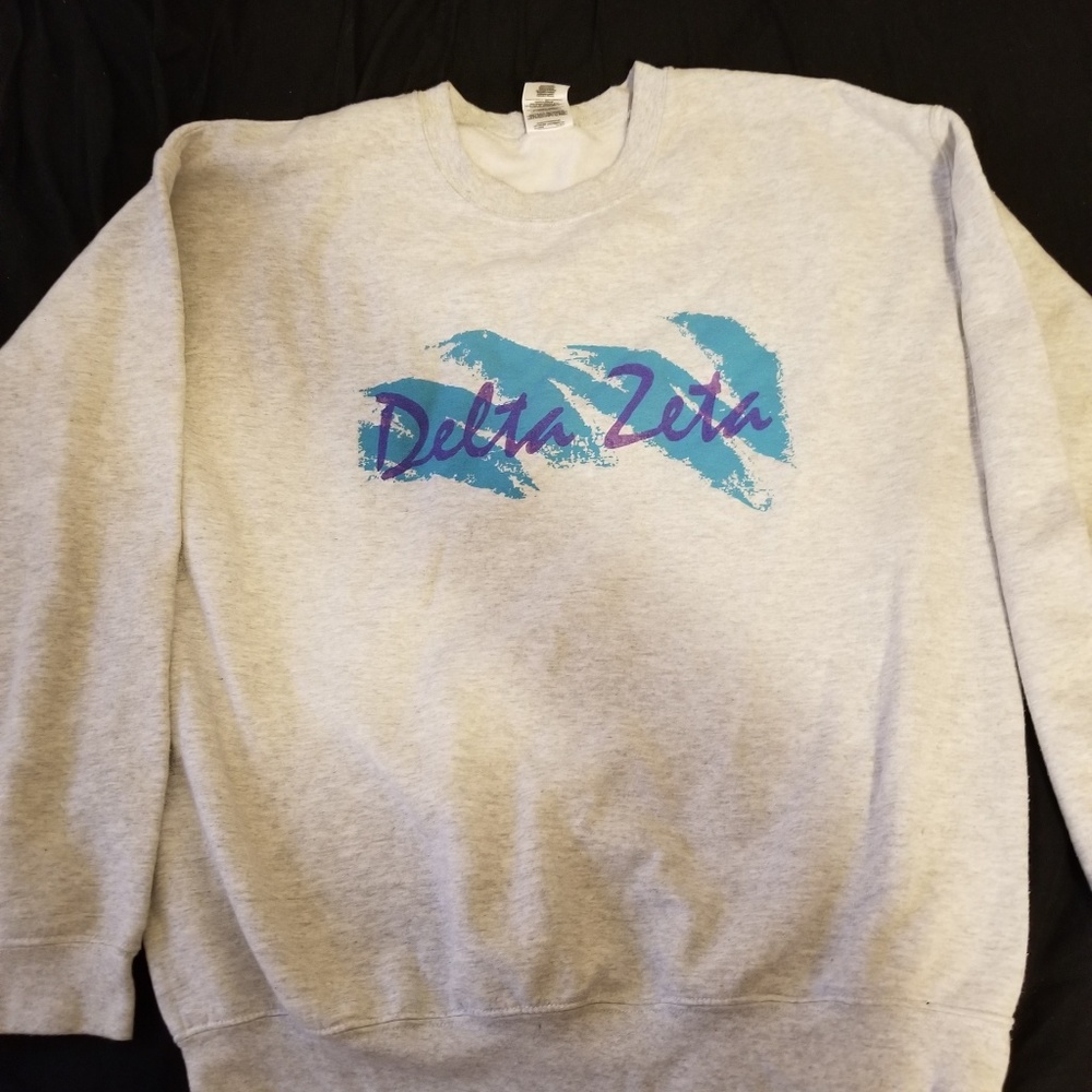 Delta Zeta 90s swish crewneck